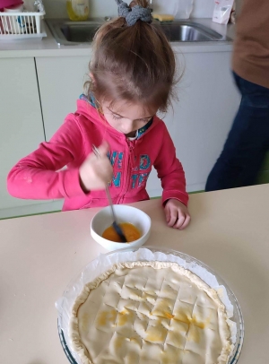 Des rois et des reines maison à l&#039;école de Charrées à Retournac