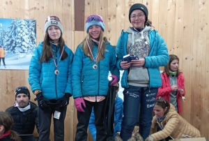 Les skieurs bravent le brouillard aux championnats de ski de fond aux Estables