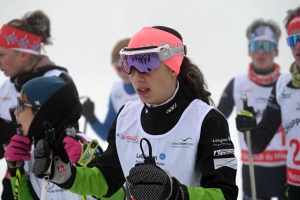 Les skieurs bravent le brouillard aux championnats de ski de fond aux Estables