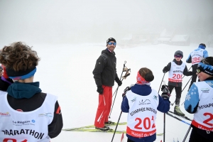 Les skieurs bravent le brouillard aux championnats de ski de fond aux Estables