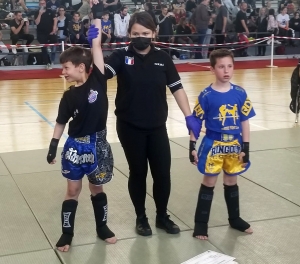 Marwan El Fakiri et Didier Bizimana de l&#039;Athlétic-Club vainqueurs de la Coupe de la Loire de kick-boxing