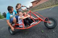 Saint-Vincent : les fous du volant pour la course de voitures à pédales