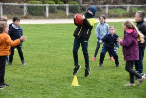 Yssingeaux : les 270 élèves de l&#039;école élémentaire publique à la course des droits de l&#039;enfant