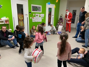 Bas-en-Basset : le Père Noël fait étape à la micro-crèche