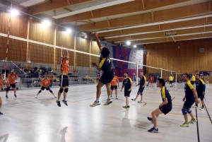 Volley : Saint-Paulien remporte le championnat départemental loisir