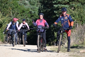 Saint-Julien-Chapteuil : plus de 700 randonneurs sur la Traversée des Sucs