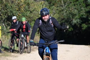 Saint-Julien-Chapteuil : plus de 700 randonneurs sur la Traversée des Sucs