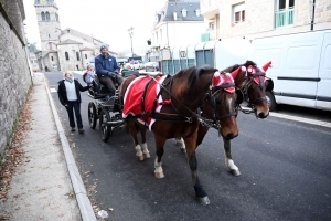 A Dunières, les commerçants ont offert des animations de Noël samedi