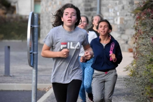 Cross du collège public d&#039;Yssingeaux : les photos des 4e et 3e filles