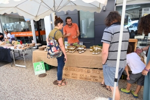 Yssingeaux : 180 exposants au vide-greniers en centre-ville et des animations folkloriques