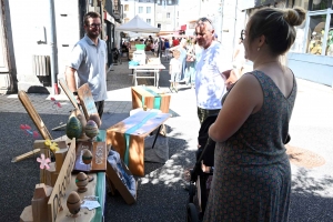 Yssingeaux : 180 exposants au vide-greniers en centre-ville et des animations folkloriques