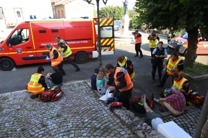 Au coeur d&#039;un exercice d&#039;ampleur des pompiers à Tiranges (vidéo)