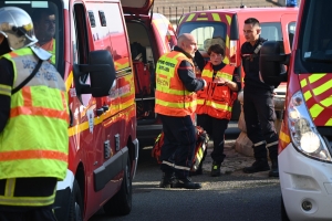 Au coeur d&#039;un exercice d&#039;ampleur des pompiers à Tiranges (vidéo)