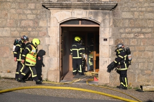 Au coeur d&#039;un exercice d&#039;ampleur des pompiers à Tiranges (vidéo)