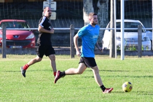 Bas-en-Basset : un match de foot pour fêter le départ d&#039;un collègue