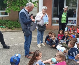 Bas-en-Basset : les maternelles de l&#039;école Louise-Michel reçoivent le prix des « petits jardiniers »