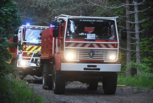 Un entraînement d&#039;envergure des pompiers à Saint-Maurice-de-Lignon pour combattre les feux de forêt