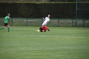 Foot : Aurec-sur-Loire accélère en deuxième mi-temps au Chambon-sur-Lignon