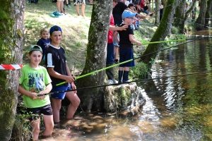 Yssingeaux : les joies de la pêche pour 60 enfants dans l&#039;Auze