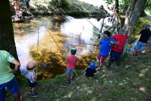 Yssingeaux : les joies de la pêche pour 60 enfants dans l&#039;Auze