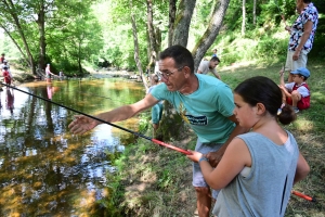 Yssingeaux : les joies de la pêche pour 60 enfants dans l&#039;Auze