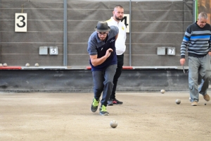 Sainte-Sigolène : le concours de boules lyonnaises de la vogue au complet