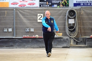 Sainte-Sigolène : le concours de boules lyonnaises de la vogue au complet