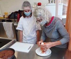 Yssingeaux : de la cuisine intergénérationnelle avec le chef du Bourbon et des lycéens