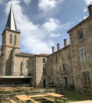 Saint-Julien-Molhesabate : vide-greniers, marché et soupe aux choux vous attendent dimanche