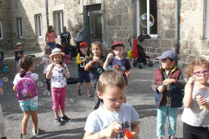 Grazac : les écoliers marchent jusqu&#039;à la caserne pour les Virades de l&#039;espoir