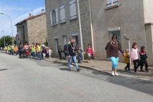 Grazac : les écoliers marchent jusqu&#039;à la caserne pour les Virades de l&#039;espoir