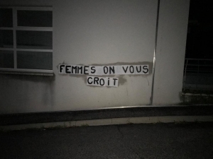 Yssingeaux : des messages collés en ville pour dénoncer les violences sexistes et sexuelles