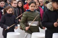 Monistrol-sur-Loire : un orchestre de percussions composé par 150 écoliers de CM2 (vidéo)