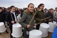 Monistrol-sur-Loire : un orchestre de percussions composé par 150 écoliers de CM2 (vidéo)