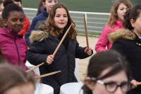 Monistrol-sur-Loire : un orchestre de percussions composé par 150 écoliers de CM2 (vidéo)