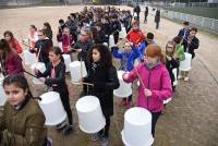 Monistrol-sur-Loire : un orchestre de percussions composé par 150 écoliers de CM2 (vidéo)