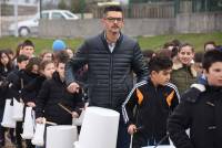 Monistrol-sur-Loire : un orchestre de percussions composé par 150 écoliers de CM2 (vidéo)