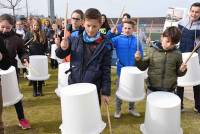 Monistrol-sur-Loire : un orchestre de percussions composé par 150 écoliers de CM2 (vidéo)