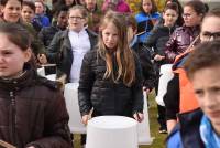 Monistrol-sur-Loire : un orchestre de percussions composé par 150 écoliers de CM2 (vidéo)