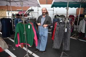 À Monistrol-sur-Loire, 600 mètres linéaires d’objets d’occasion ce dimanche sur le parking d’Intermarché