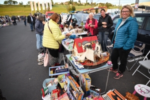 À Monistrol-sur-Loire, 600 mètres linéaires d’objets d’occasion ce dimanche sur le parking d’Intermarché