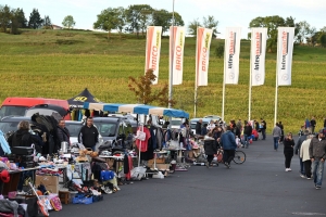 À Monistrol-sur-Loire, 600 mètres linéaires d’objets d’occasion ce dimanche sur le parking d’Intermarché