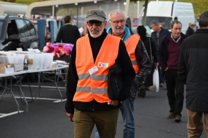 À Monistrol-sur-Loire, 600 mètres linéaires d’objets d’occasion ce dimanche sur le parking d’Intermarché