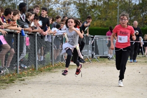 Yssingeaux : 550 collégiens au pas de course au complexe sportif