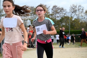 Yssingeaux : 550 collégiens au pas de course au complexe sportif