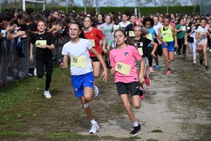 Yssingeaux : 550 collégiens au pas de course au complexe sportif