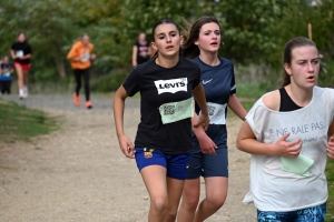 Yssingeaux : 550 collégiens au pas de course au complexe sportif