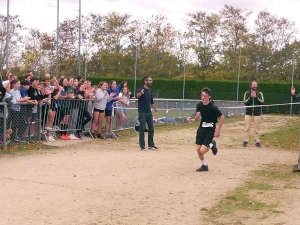 Yssingeaux : 550 collégiens au pas de course au complexe sportif