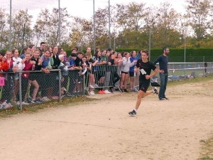 Yssingeaux : 550 collégiens au pas de course au complexe sportif