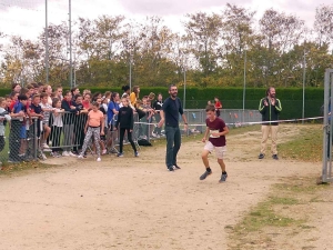 Yssingeaux : 550 collégiens au pas de course au complexe sportif